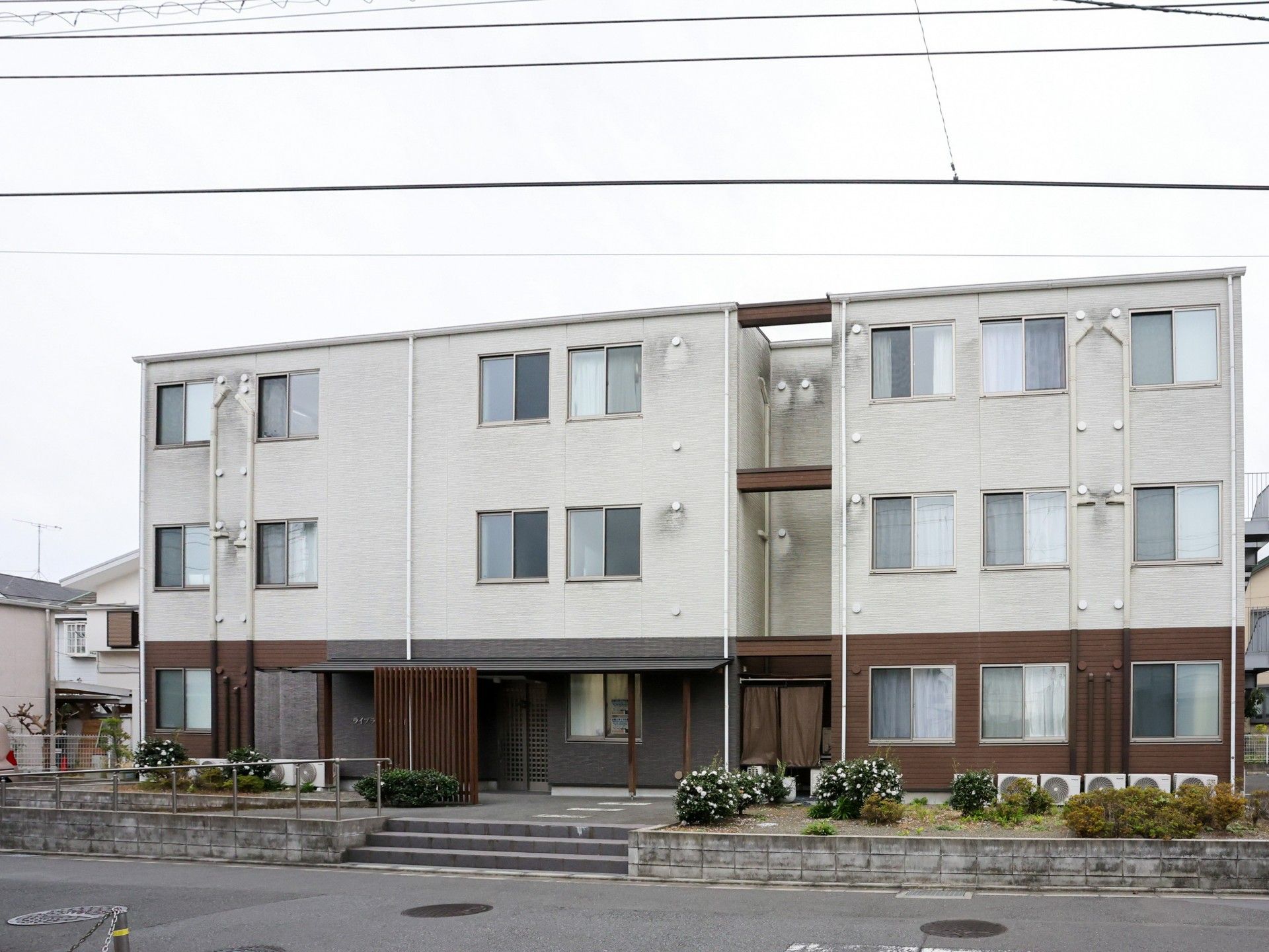 清潔な外観の建物