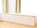 部屋の中に、綺麗にわかりやすく整理された収納ボックスが用意されている。上着や下着などに分けられており、見やすいのが特徴。