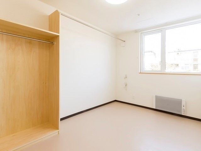 シンプルな個室の居室