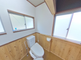 介護施設の明るいトイレ空間