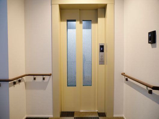 エレベーター