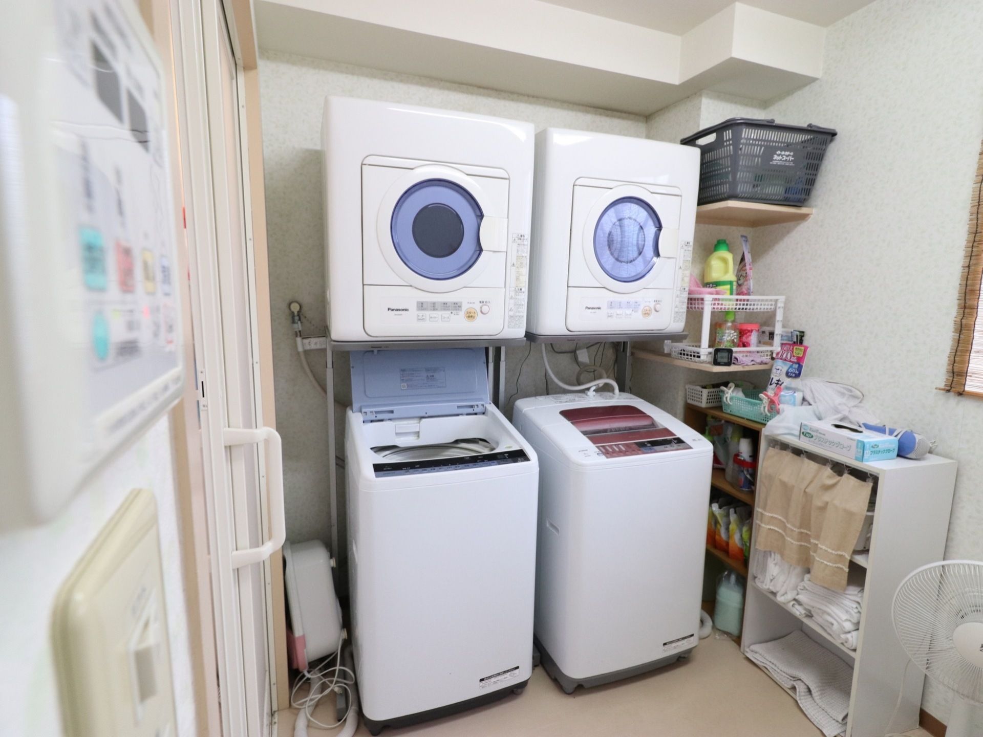 施設内に洗濯機と乾燥機を２台ずつ設置したランドリーがある。。天気が悪い日も洗濯できるのでとても便利。