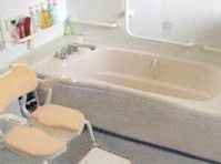 浴室はユニットバスの個別タイプも用意してある。1人で入浴する時間は、プライベート感覚でとてもリラックスできる。