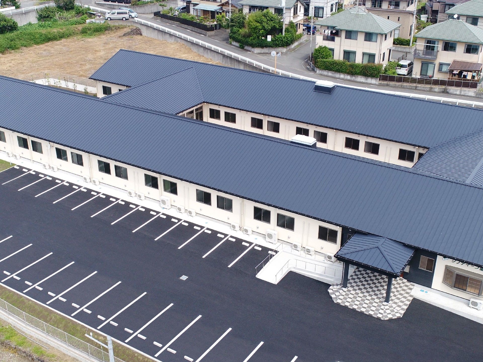 はーとらいふ富士今泉の外観。オールバリアフリーのお住まいを提供