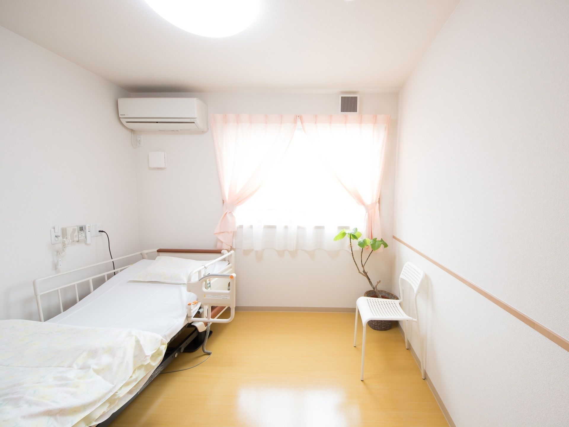 日当たりの良い綺麗な居室。