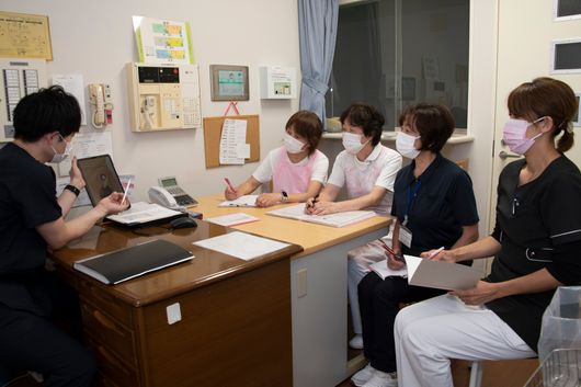 職員間ミーティング