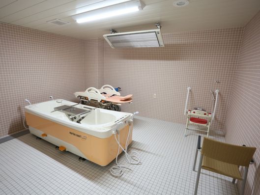 機械浴室