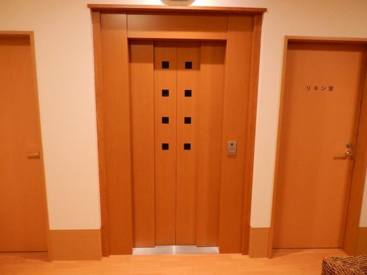 エレベーター