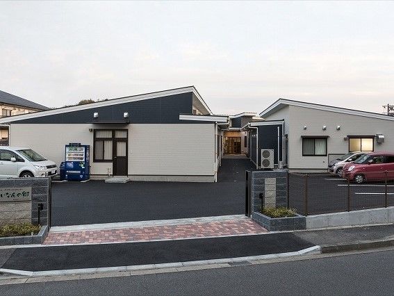 スタッフの目が行き届きやすいワンフロア構造になっており、安全性にも配慮されている。エレベーターで移動に時間がかかるということもない。