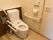 トイレは清掃が行き届いたきれいなスペースである。温水洗浄便座になっており快適に使用することができる。