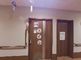 明るい廊下とトイレの入口