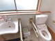 介護施設の清潔なトイレ設備