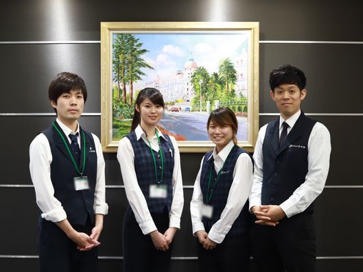 スタッフ