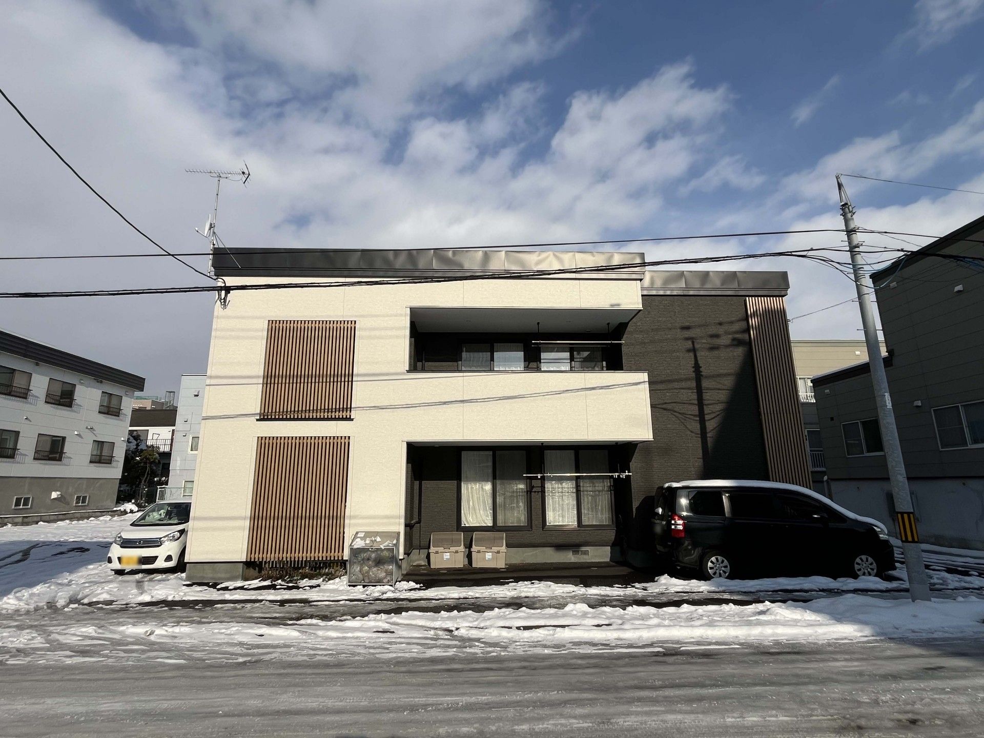 広々とした施設の外観