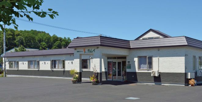 明るい外観の居室入口