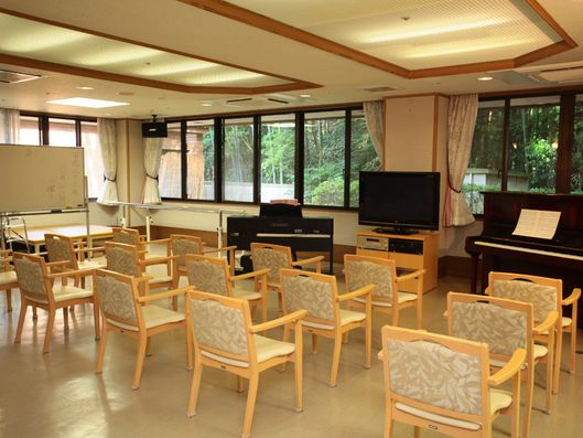 アクティビティホール