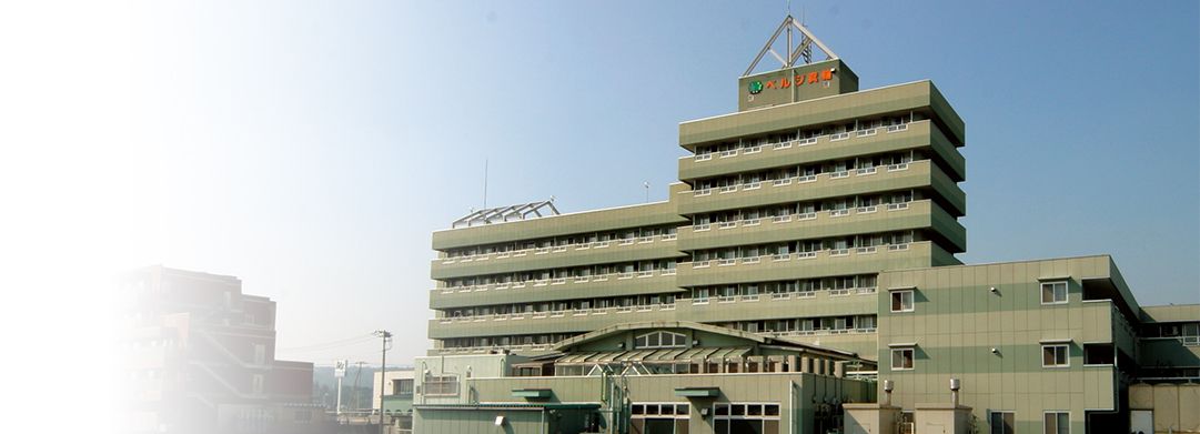 多階層の建物外観