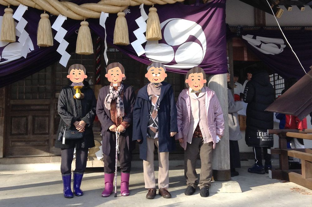 お祭りの参加者たち