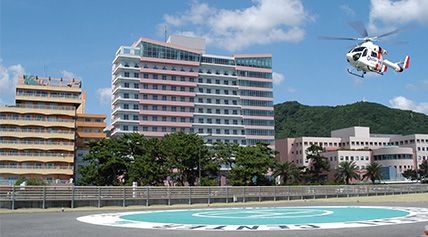 ヘリポート付き施設外観