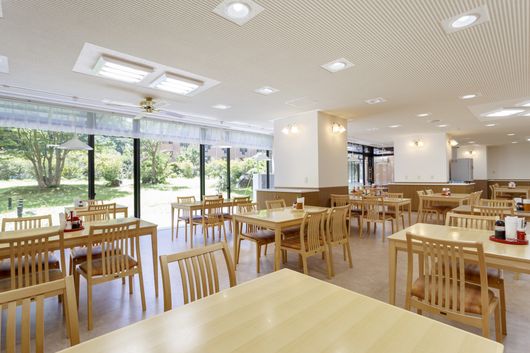 弐番館レストラン