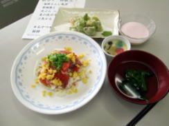 お品書きの付いた和食のセット