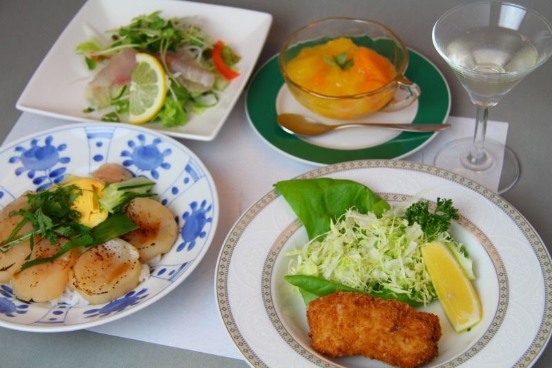 美味しそうな食事一式