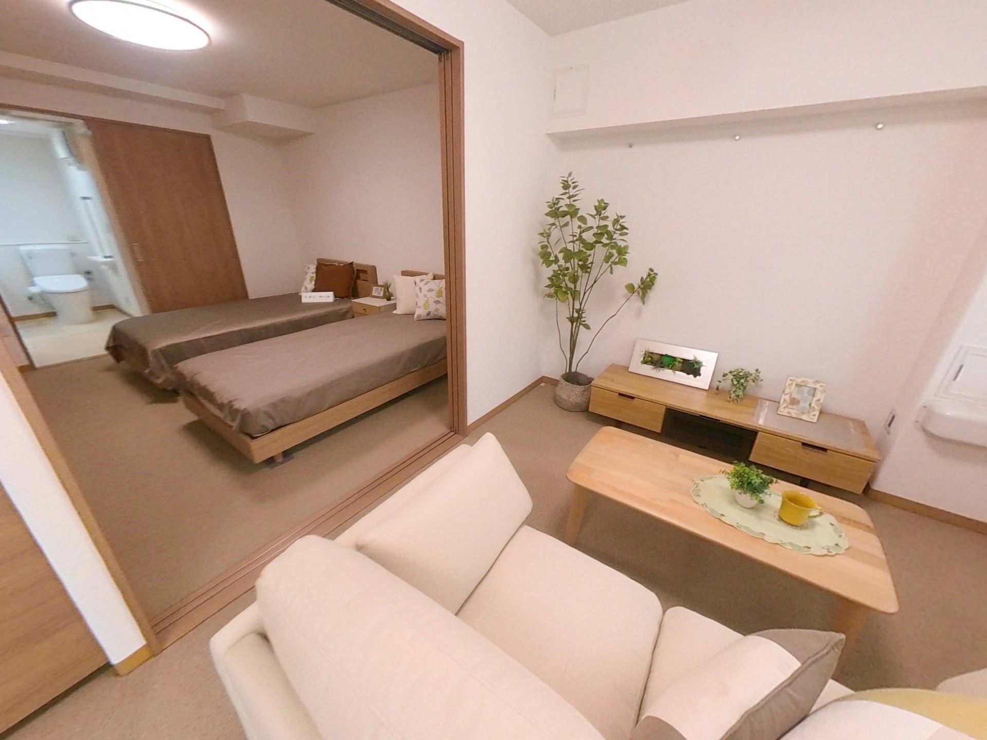 落ち着いた雰囲気の居室