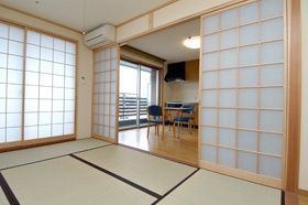 和室とダイニングの空間