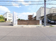 静かな住宅街に位置する施設