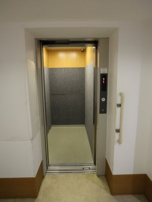 エレベーター
