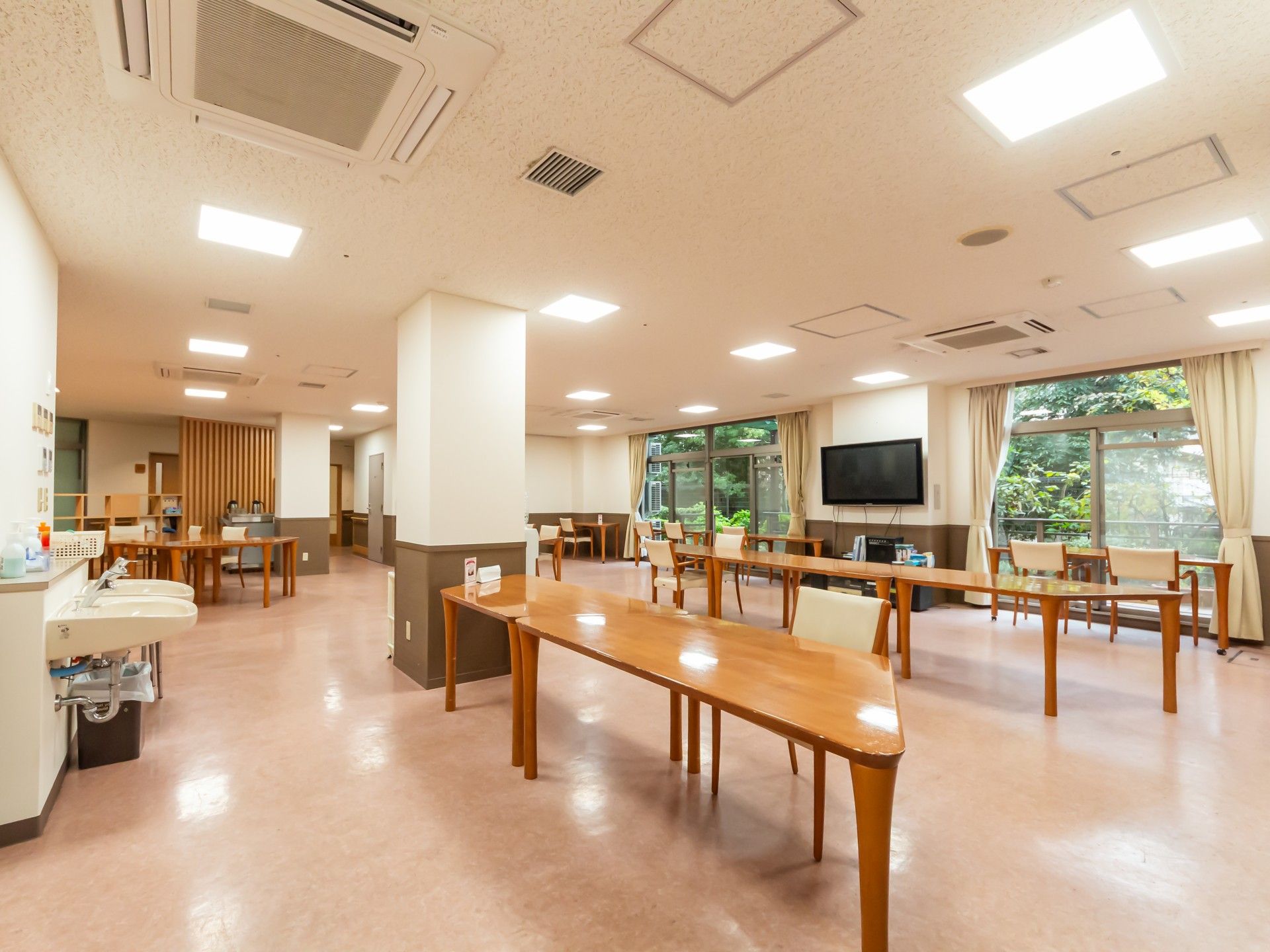 広々とした共有スペース