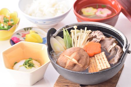 鍋料理とおしんこと吸い物のセット