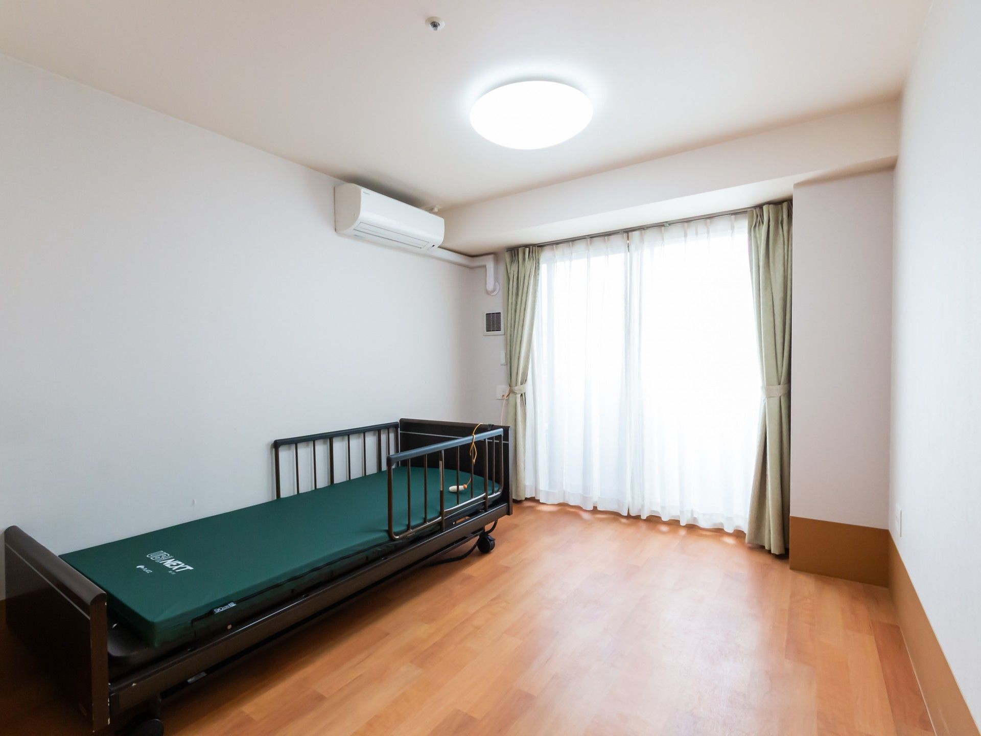 シンプルな個室