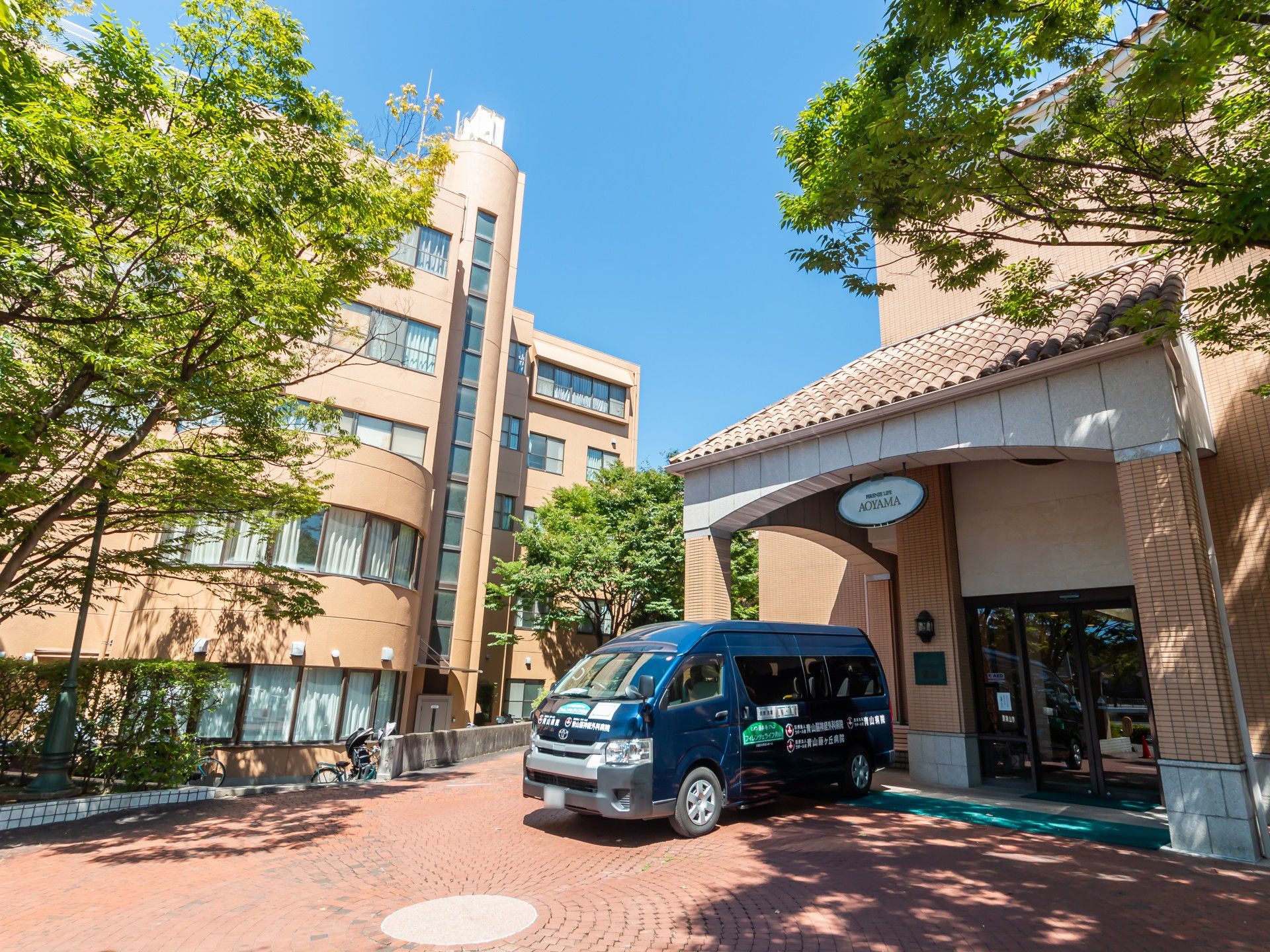 快適な施設入口