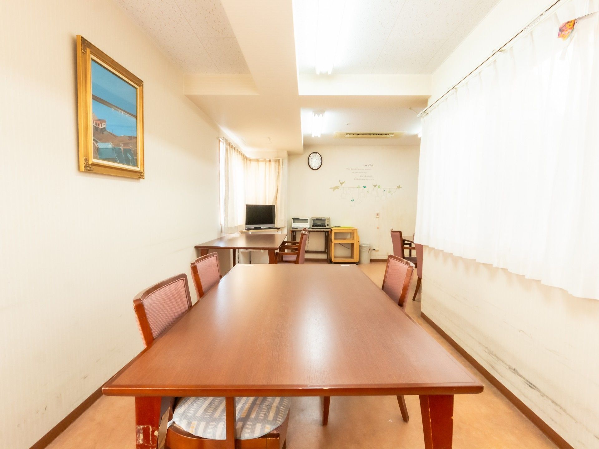 落ち着いた雰囲気の部屋