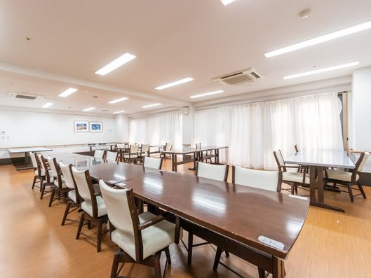 ラウンジ
