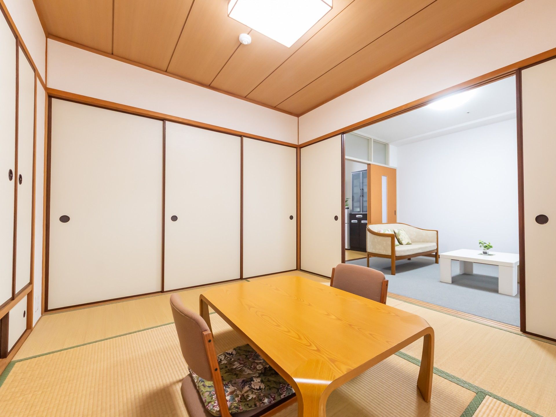 和室とリビングの空間