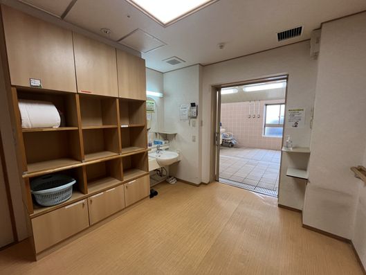 特殊浴室更衣室