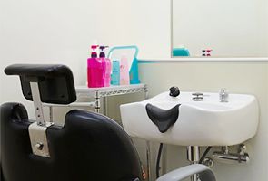 洗髪設備のある部屋