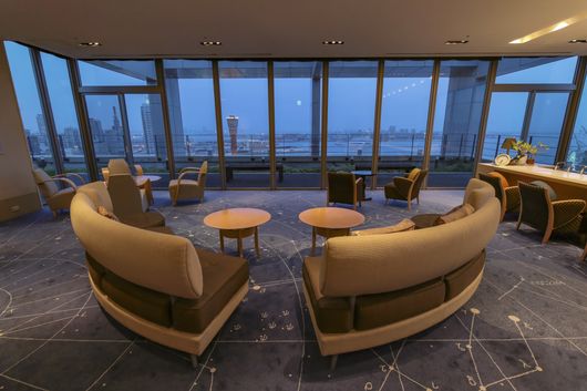 スカイラウンジ