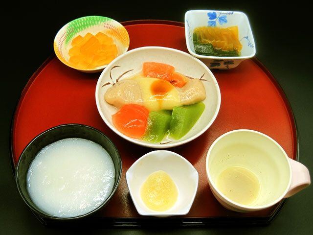 食べやすさに配慮したお食事