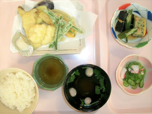 昼食例