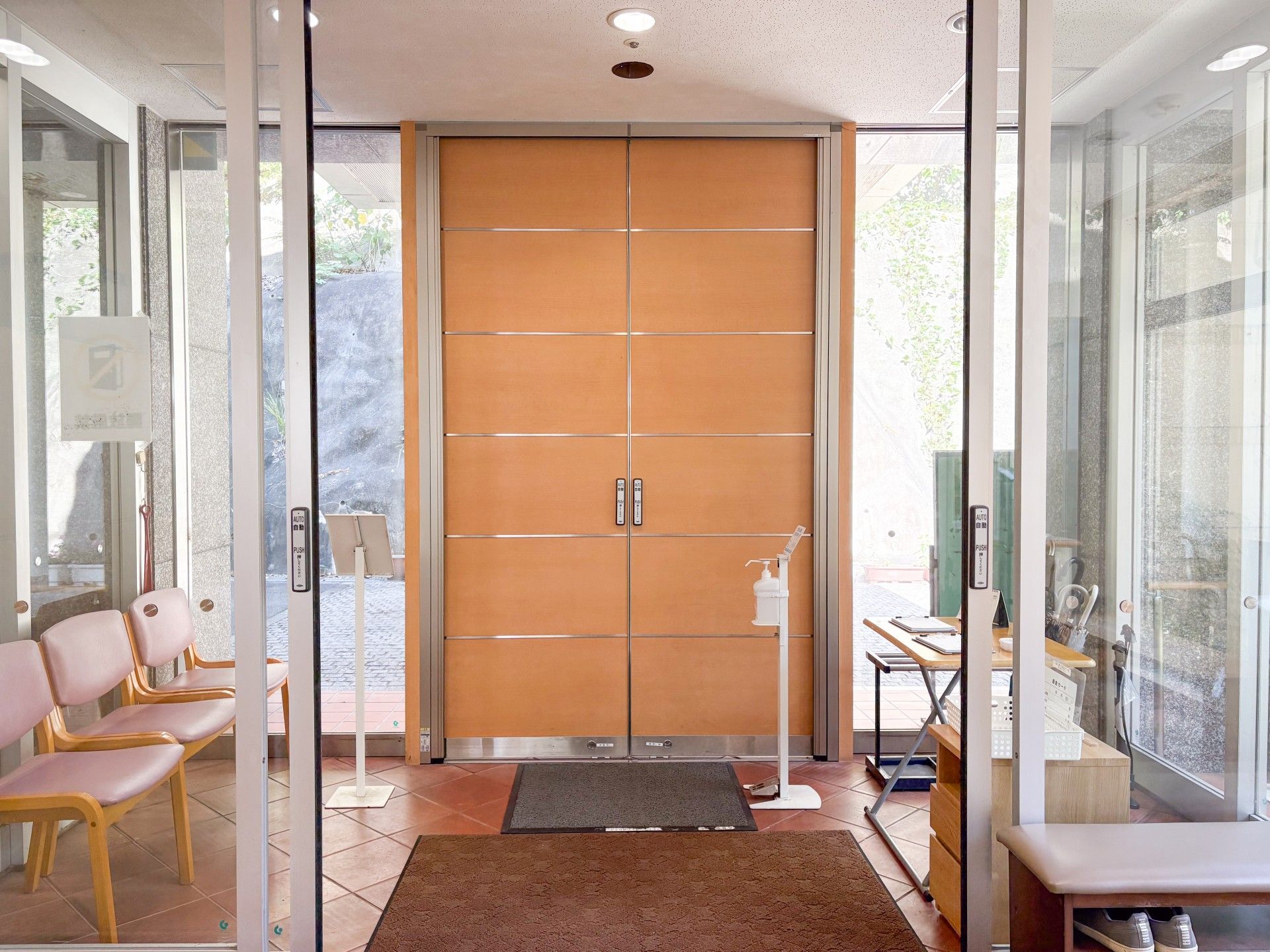 広いエントランス