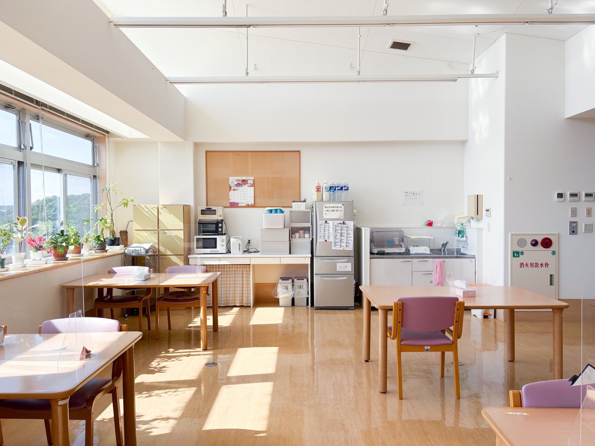 明るいキッチンスペース