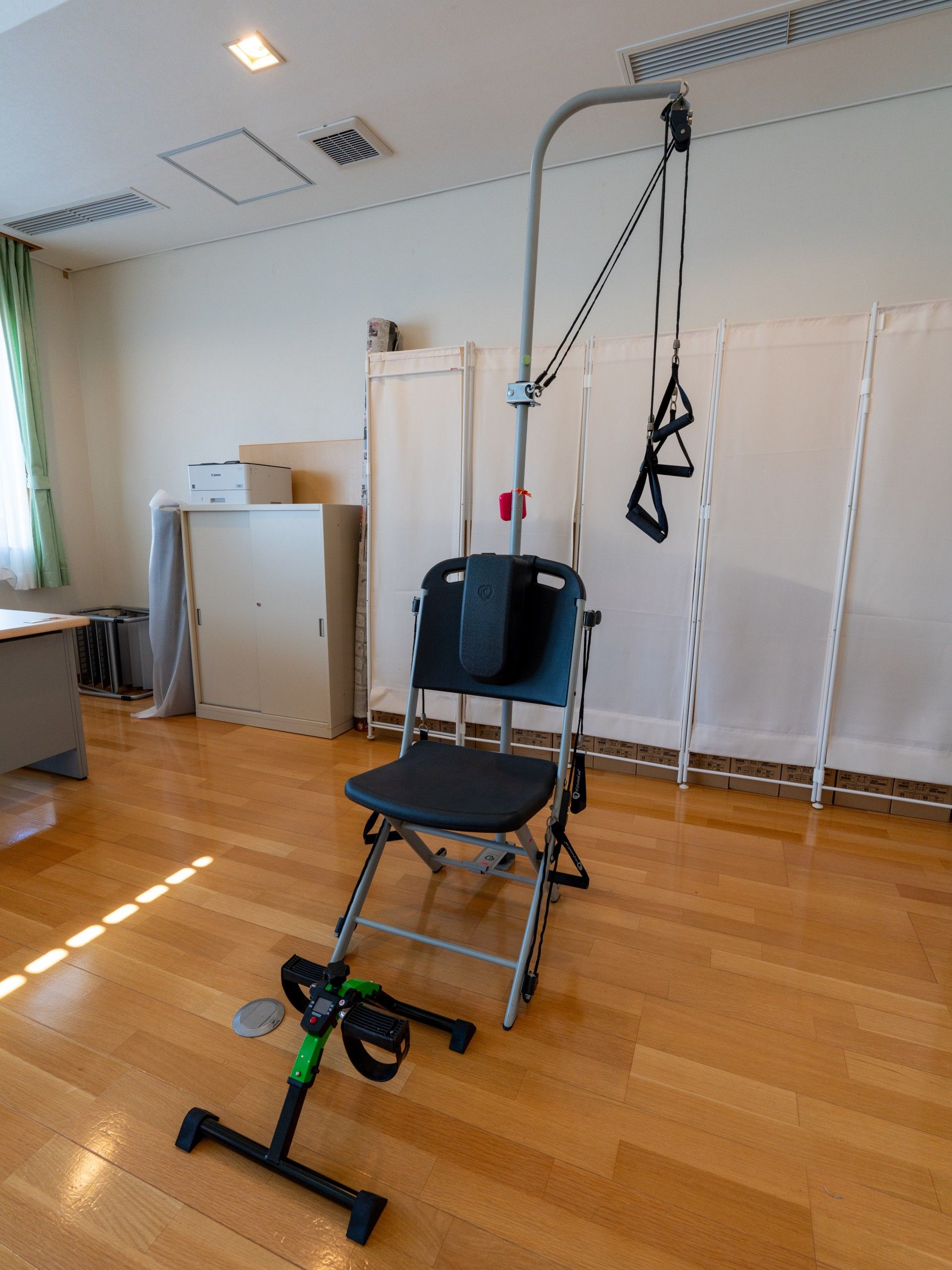 リハビリ用機器のある部屋