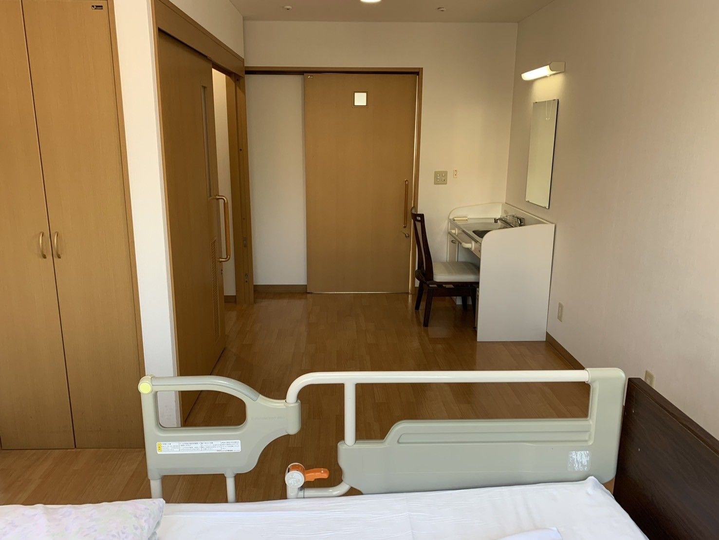 落ち着いた個室の様子