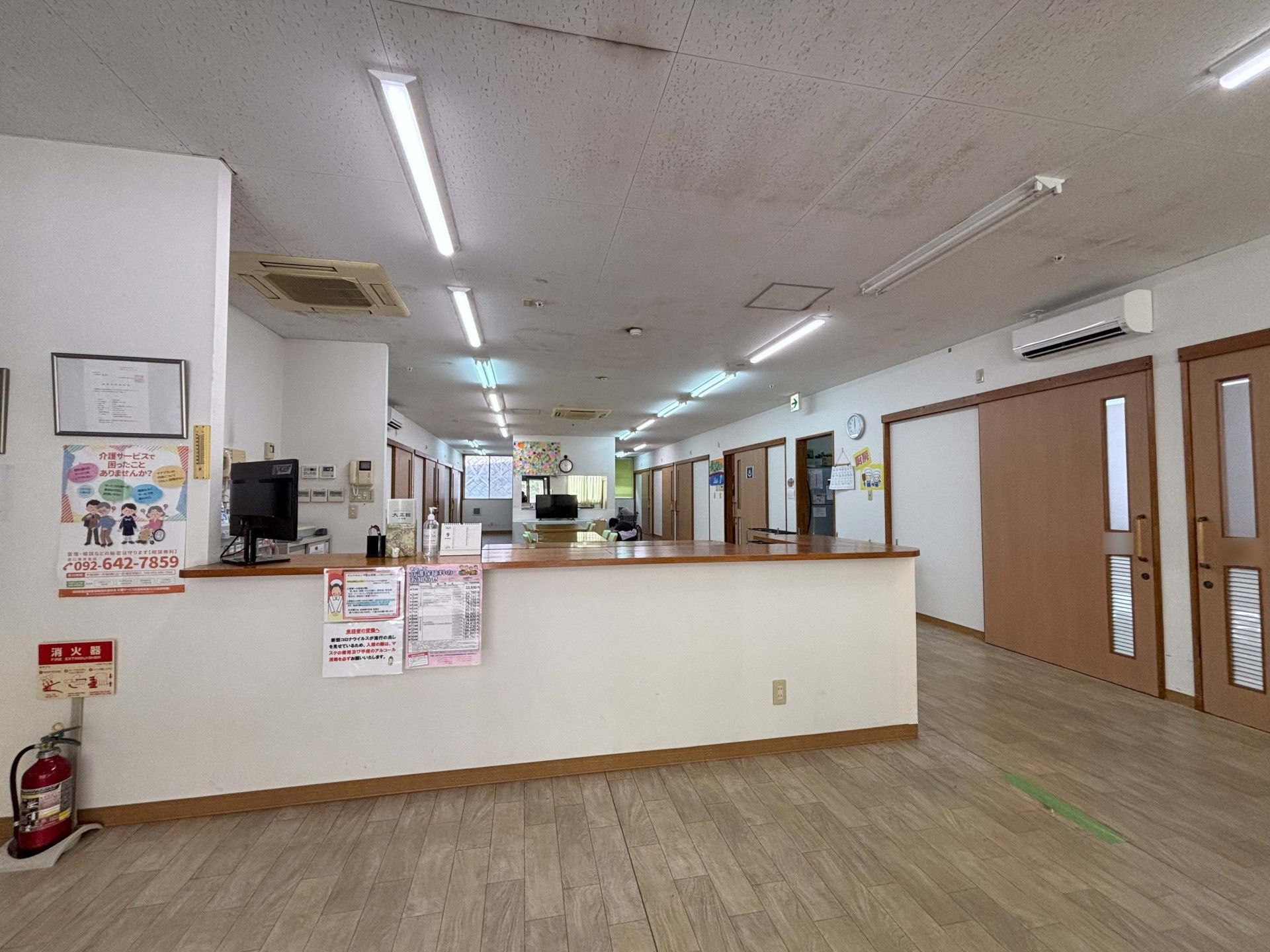 受付カウンター