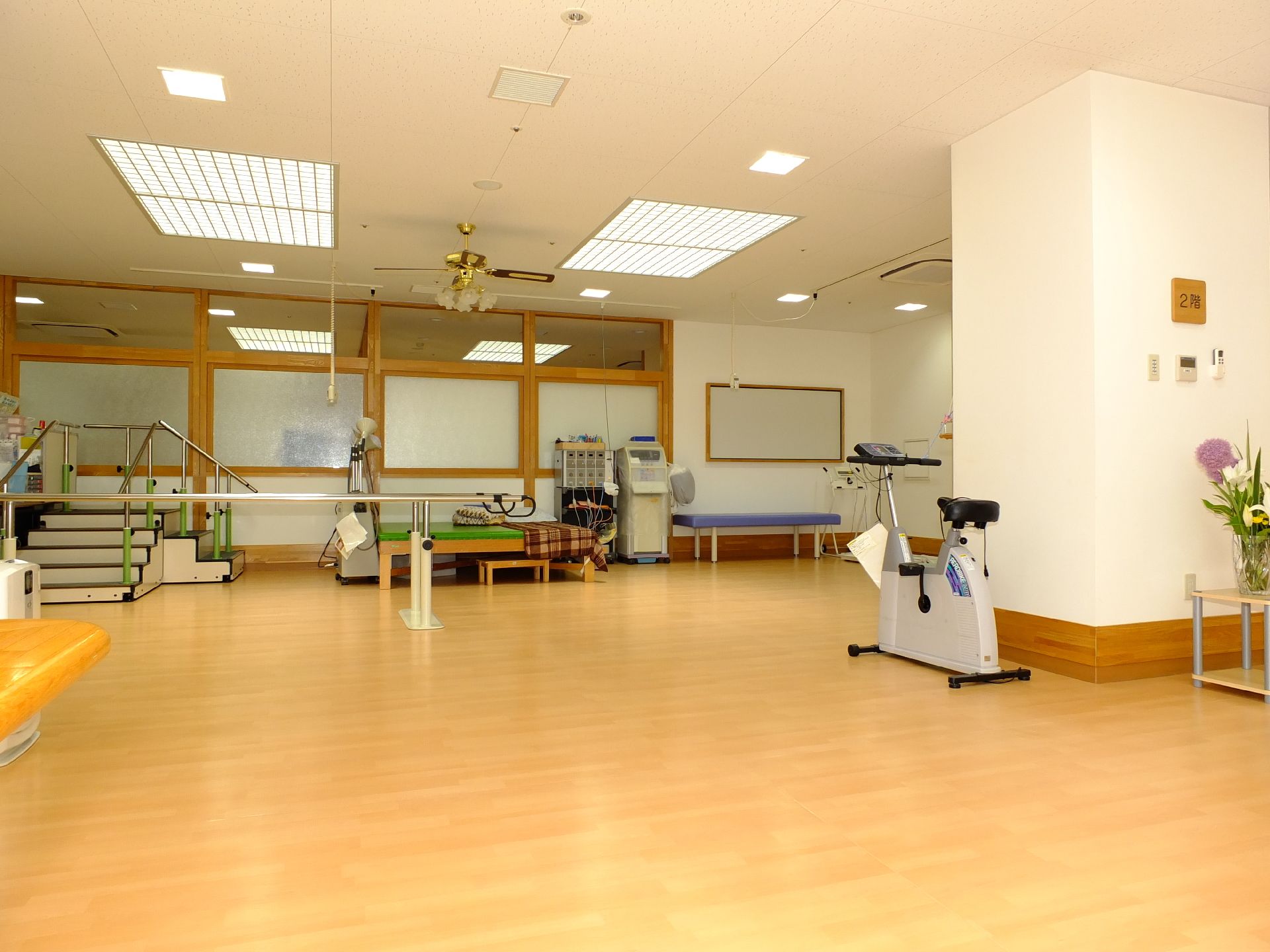 当ホームには機能訓練室をご用意している。入居者様のお身体の状態に応じ、適切な機能訓練を受けていただける体制が整っている。