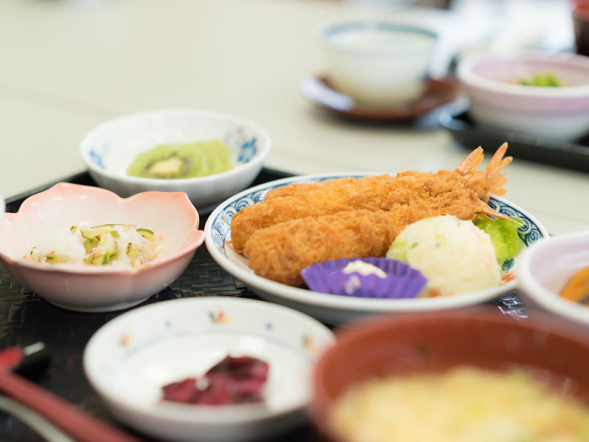 当ホームの管理栄養士が入居者様の状態に応じて、栄養バランスの良い食事をご用意している。治療食や介護食にも対応している。