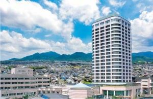 周囲を見渡せる高層外観